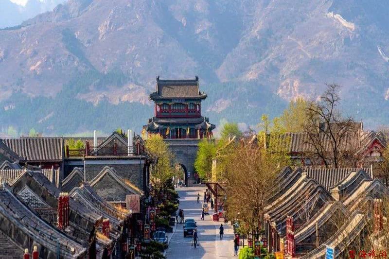 山海關十年旅游卡超高性價比旅游聯(lián)卡，包含天下第一關、老龍頭、角山、長壽山、孟姜女廟等九大景區(qū)山海關古城十年不限次暢玩