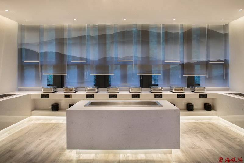 承德金山嶺長城大酒店咨詢預(yù)定電話18633570222 15703350808