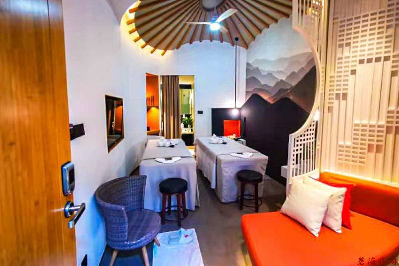 承德金山嶺長城大酒店咨詢預(yù)定電話18633570222 15703350808